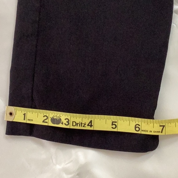 Rafaella pull on Capris - Picture 10 of 11